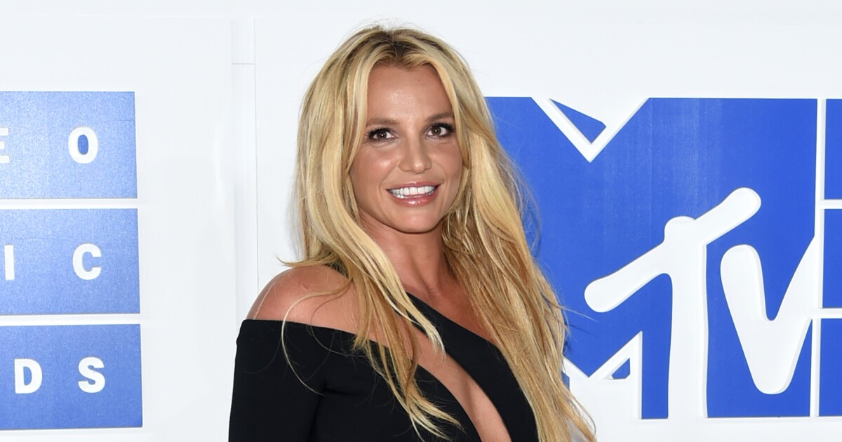 Why does Britney Spears still have conservatives?