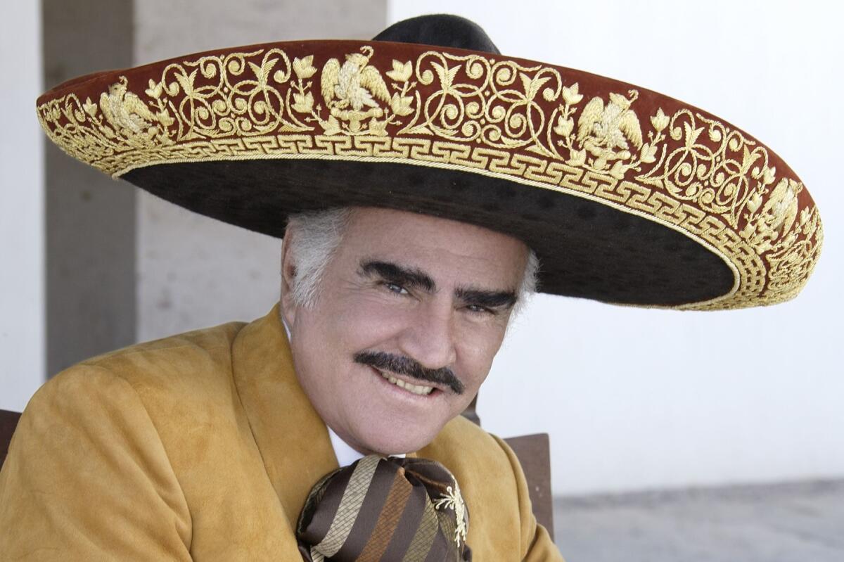 Vicente Fernández se hizo de abajo hasta convertirse en un ídolo para el pueblo mexicano y Latinoamérica.