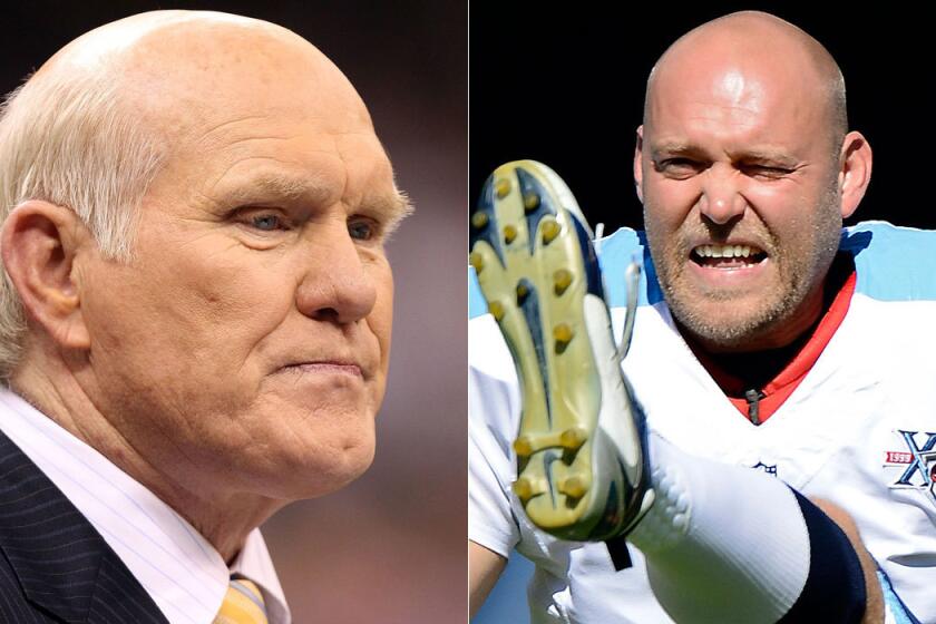 Fox football analyst Terry Bradshaw, left, was unable to appear on Sunday's broadcast after the death of son-in-law Rob Bironas.