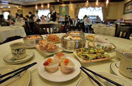 Dim sum such as shiu mai, rice noodle and shark fin and red clam dumplings foreground, make the new Elite Restaurant a top address in the San Gabriel Valley. Subtle twists can surprise even connoisseurs.