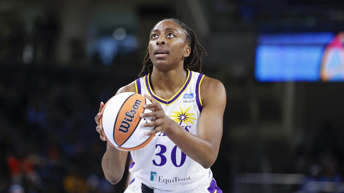 Sparks forward Nneka Ogwumike shoots a free throw against the Chicago Sky.