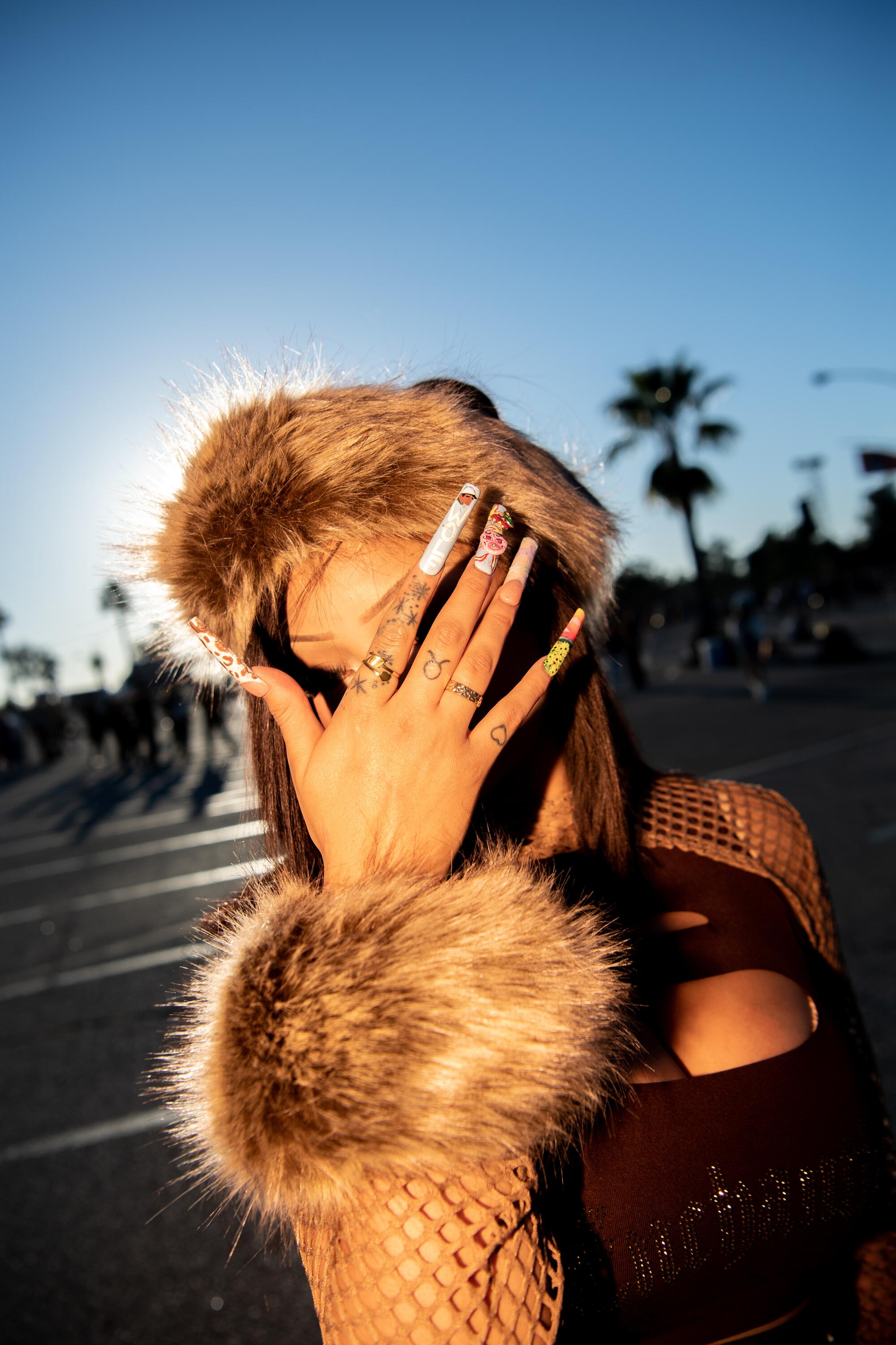 Um vislumbre da moda durante o primeiro dia/noite do Camp Flog Gnaw