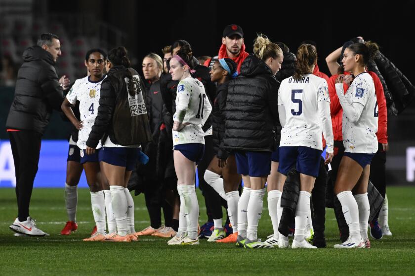 US players react following the Women's World Cup Group E soccer match between Portugal and the United States at Eden Park in Auckland, New Zealand, Tuesday, Aug. 1, 2023. (AP Photo/Andrew Cornaga)