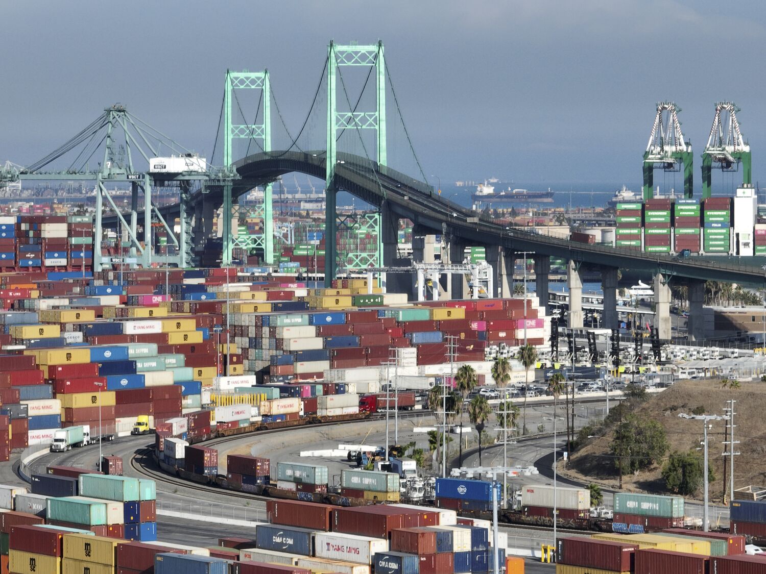 Dockworkers disrupt Los Angeles and Long Beach ports as contract talks stall