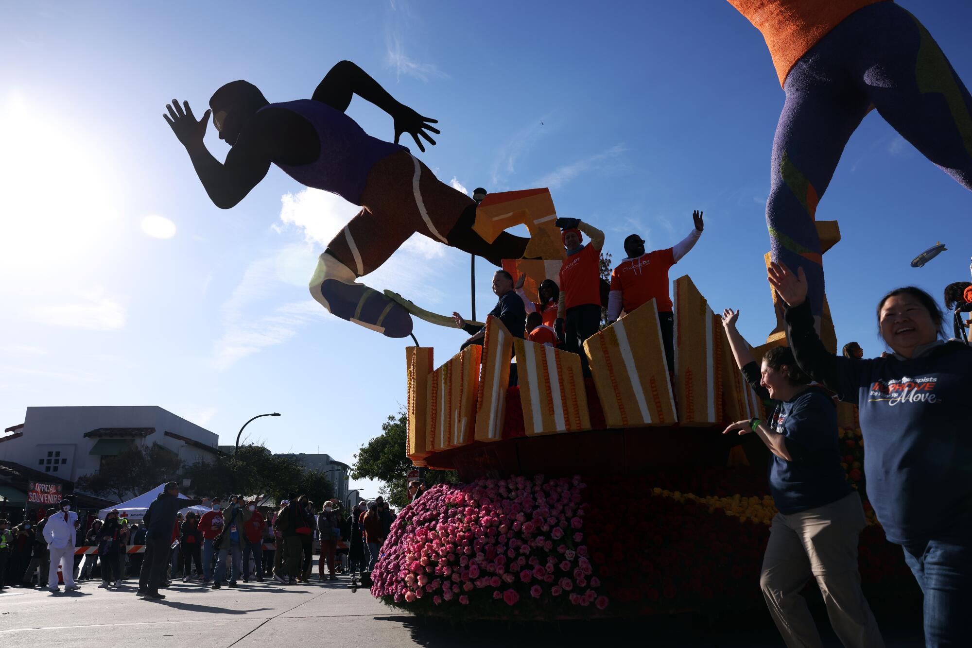 The California Physical Therapy Assn.'s float.