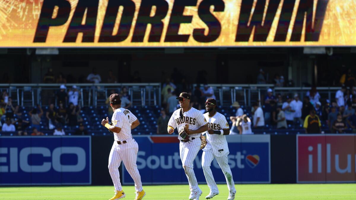 Padres Daily: Classic Soto; wild and crazy guys; Lugo's length; Wacha's  change; big hits - The San Diego Union-Tribune