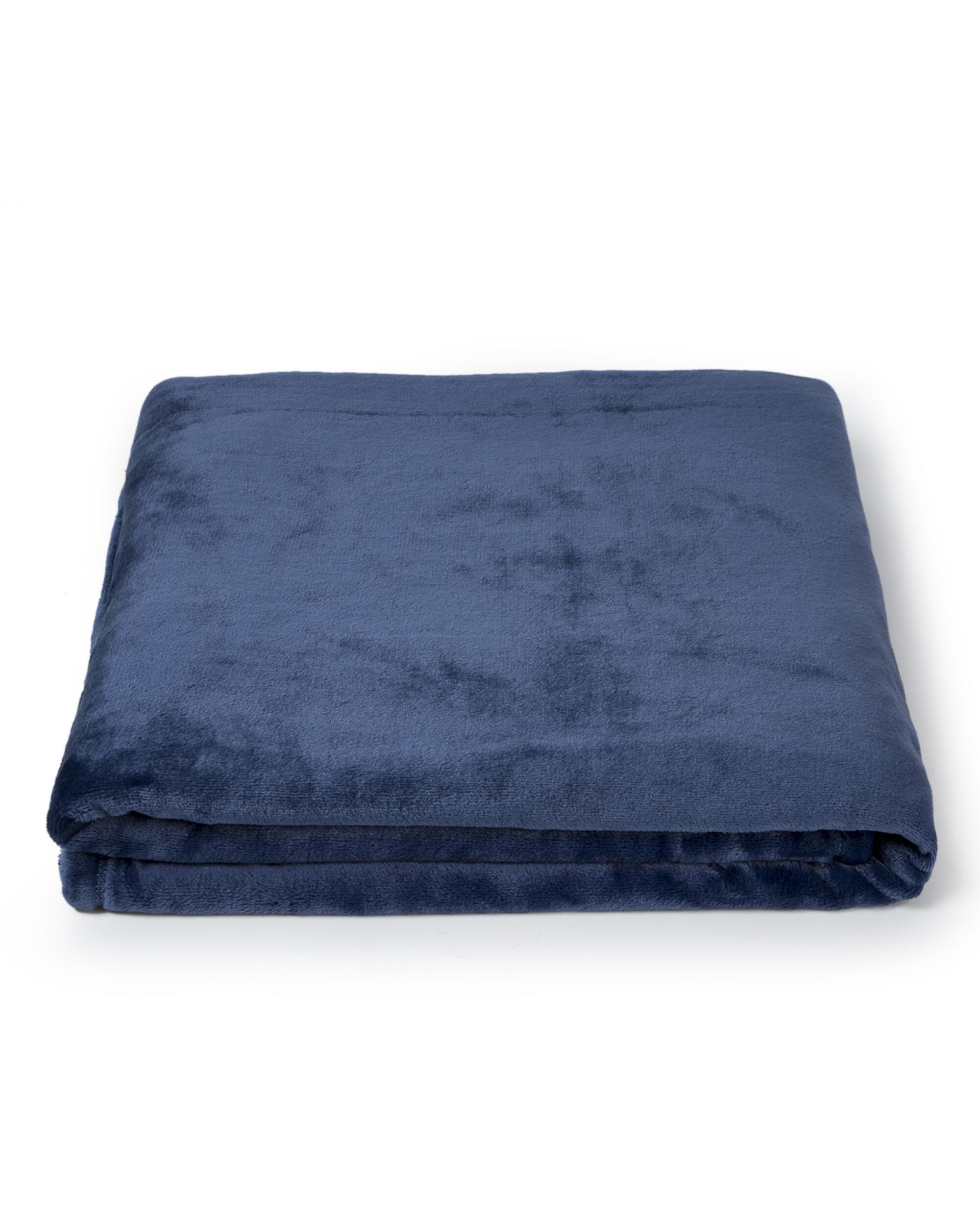 Simply Essential Solid Plush Throw Blanket from Bed Bath & Beyond