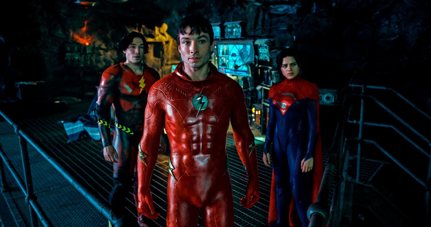The Flash' review: Ezra Miller! Michael Keaton! Bad movie! - Los Angeles Times
