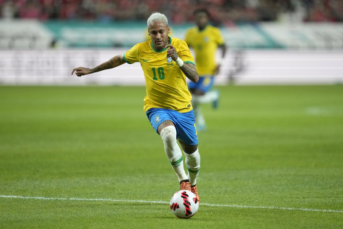 Archivo - Foto del 2 de junio del 2022, Neymar en acción durante un amistoso de Brasil con Corea del Sur en Seúl
