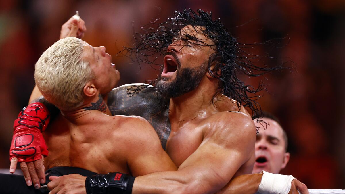 Seth Rollins & Becky Lynch Lock Down Impressive WWE Record At