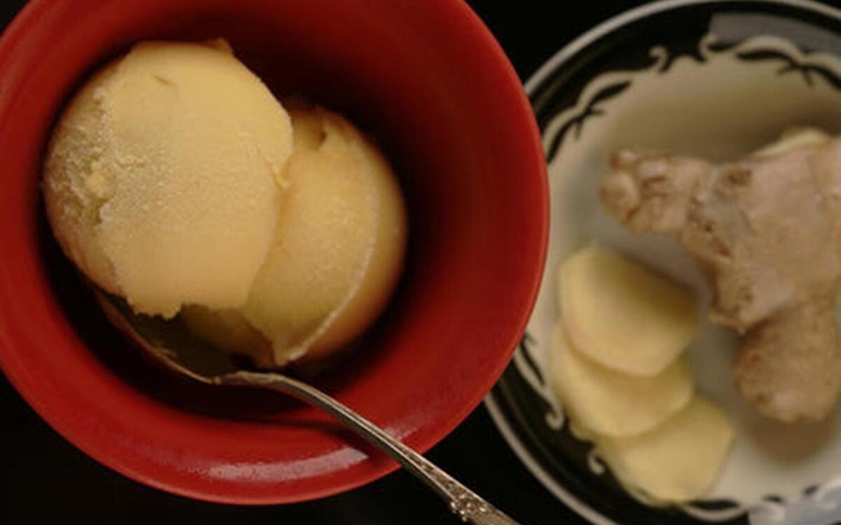 Mango-ginger ice cream