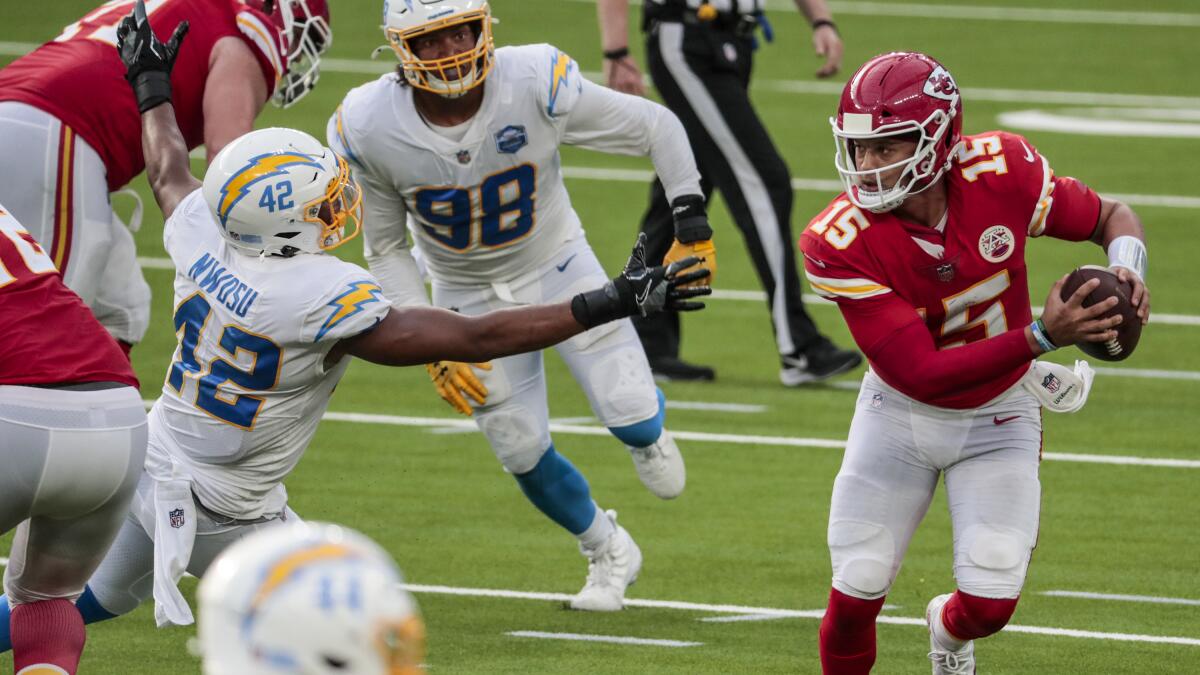 Chargers vs. Kansas City Chiefs score, live updates, analysis - Los Angeles  Times