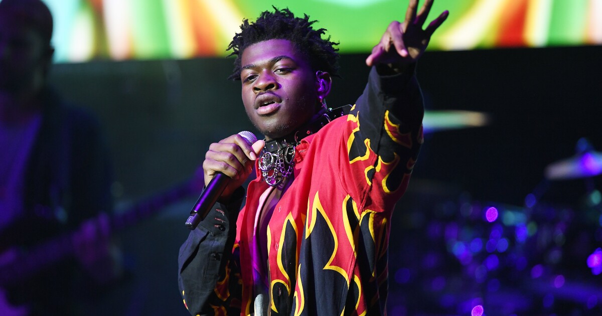Lil Nas X Pays Tribute To Late Rapper Juice Wrld In Concert Los
