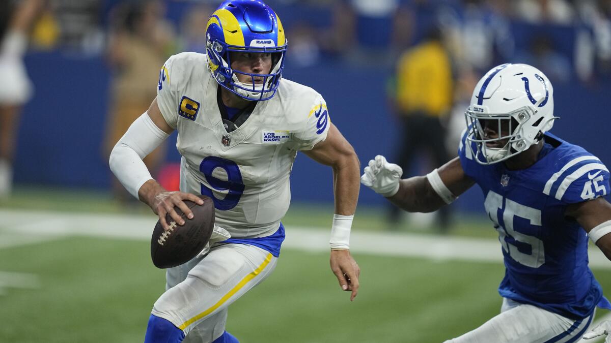 Rams listen to fans, will wear classic uniforms in 5 games