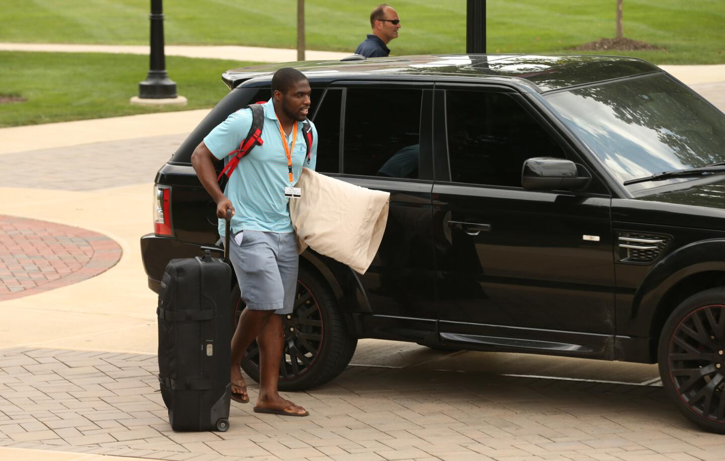 Bears linebacker Sam Acho arrives at training camp on July 29, 2015.