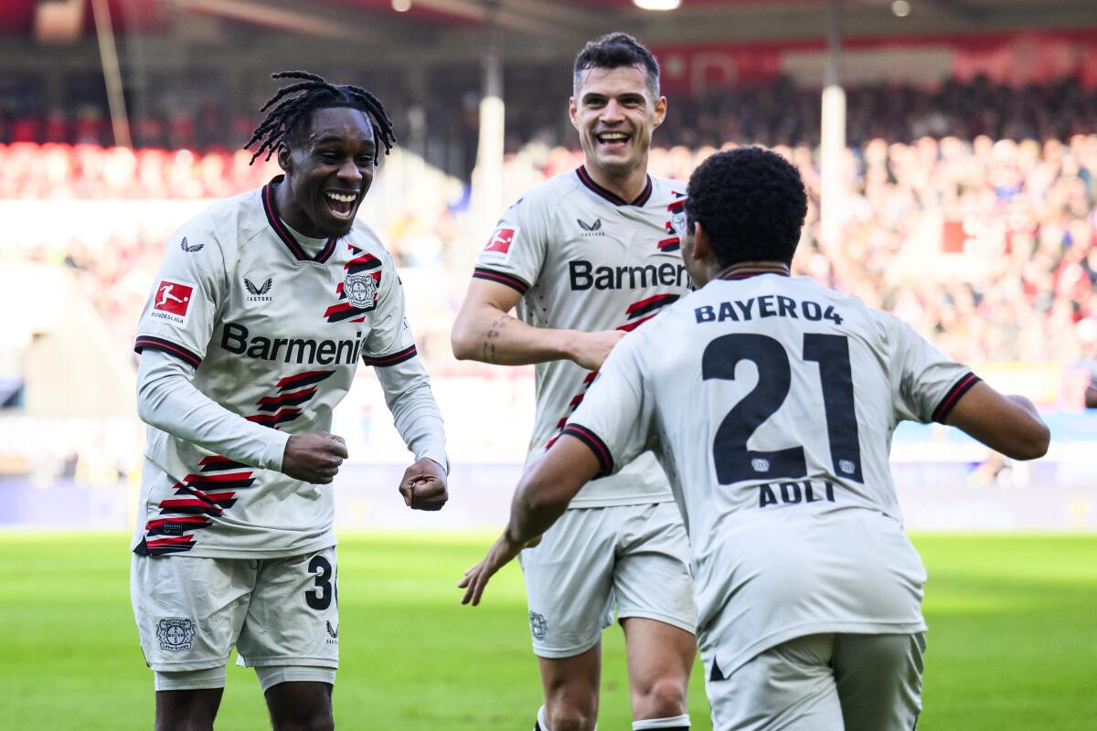 Jeremie Frimpong del Bayer Leverkusen  