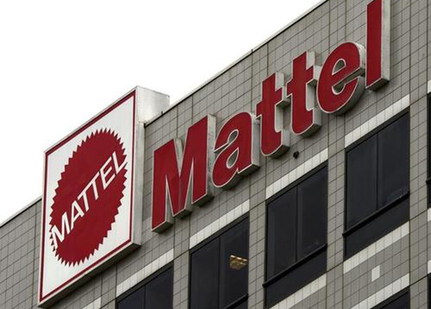 La empresa juguetera estadounidense Mattel reducirá su plantilla en 2.200 puestos, lo que representa el 22 % de su fuerza de trabajo, y además cerrará sus fábricas en México, según anunció en un comunicado. EFE/ARCHIVO