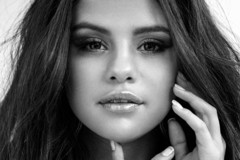 Selena Gomez 
La cantante y actriz Selena Gómez es una joven que se ha ganado la admiración y respeto de un público de todas las edades que la ha seguido a lo largo de su carrera.