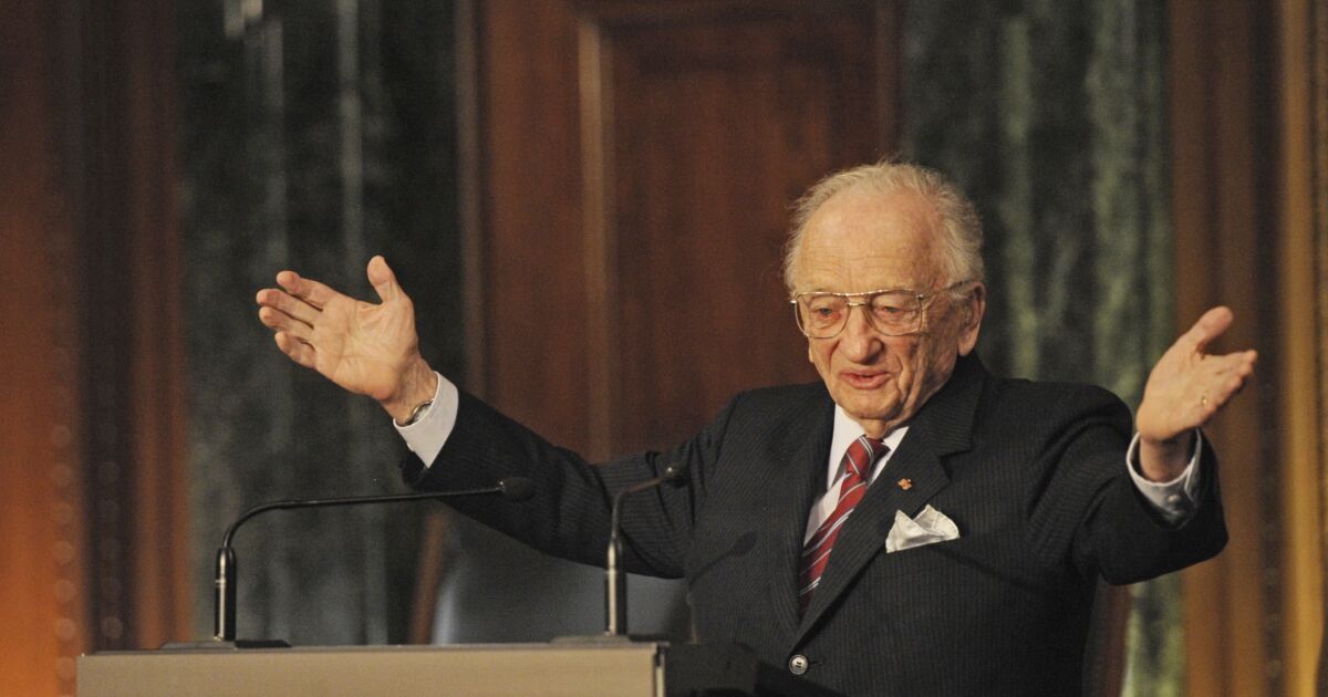Bern Ferencz, last living prosecutor of Nazis at Nuremberg trials, dies at 103 Bern Ferencz, last living prosecutor of Nazis at Nuremberg trials, dies at 103