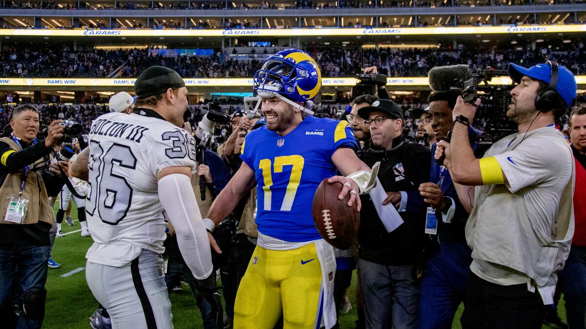 Baker Mayfield debuts with Rams, leads comeback win over Raiders