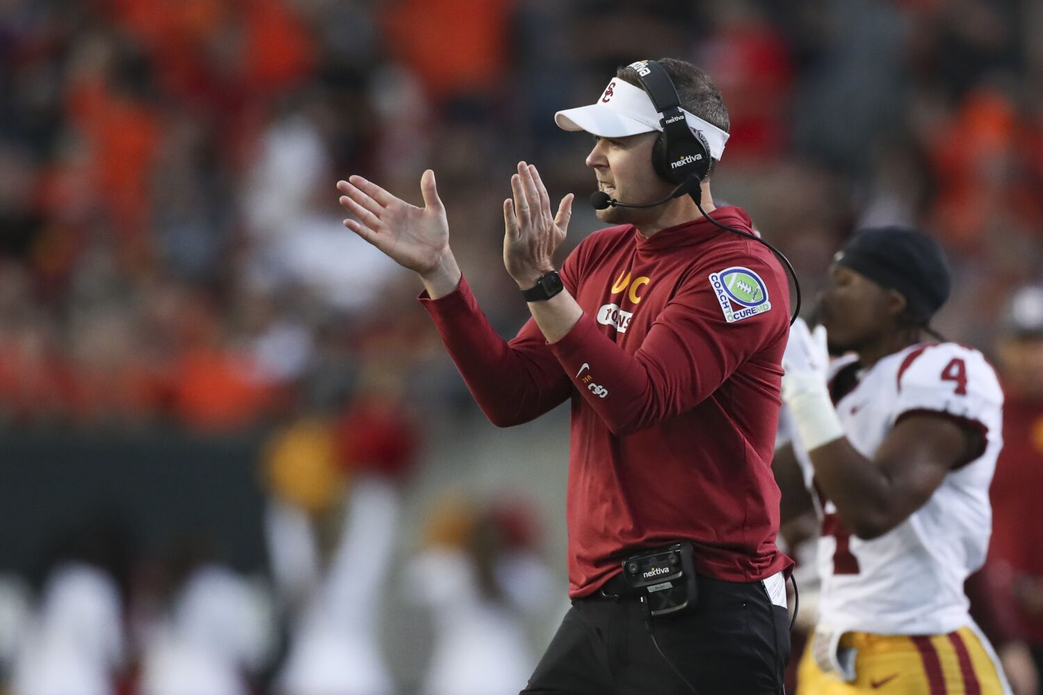 College football review: Lincoln Riley nearly lost, but few could watch the USC drama