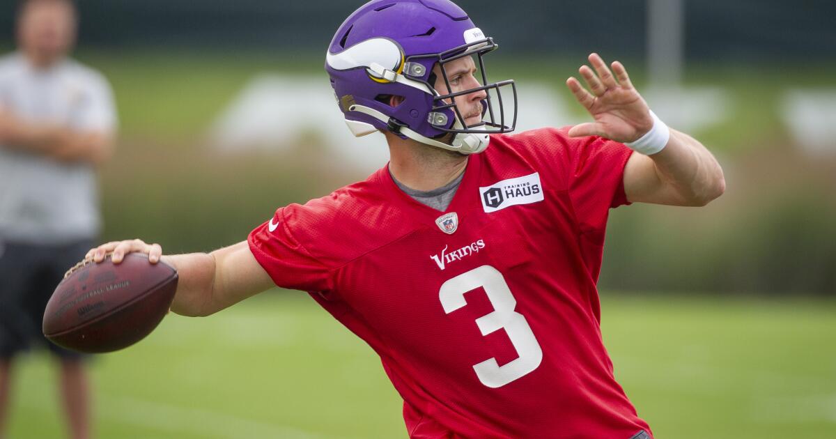 In battle to be Vikings' backup QB, Jake Browning, Kellen Mond have  uninspiring outings