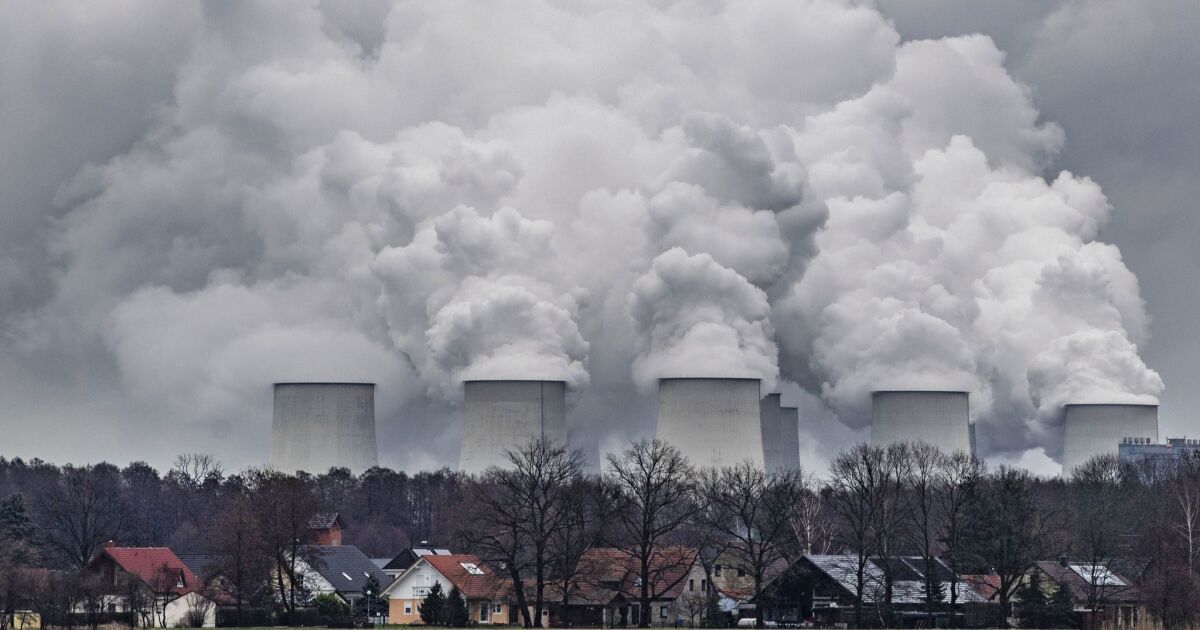 Germany to close all 84 of its coal-fired power plants, will rely primarily on renewable energy