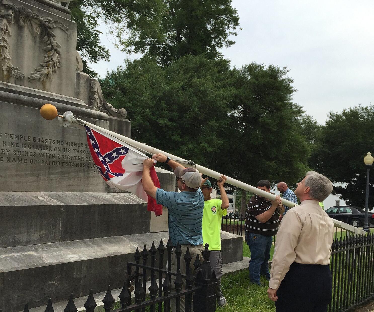 Judge Rules That Virginia Can Remove Confederate Flag From License Plates