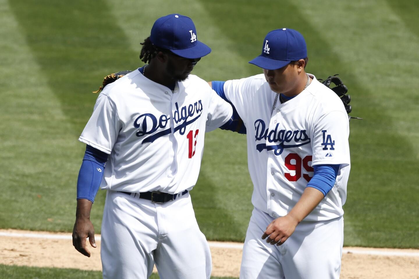 Hanley Ramirez sends another error message in Dodgers' loss to