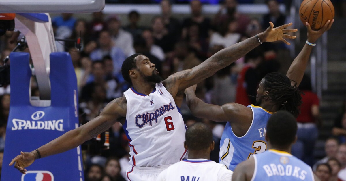 DeAndre shoots 100 free throws after each - Los Angeles Times