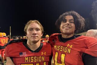 Brock deFries (left) and Jeron Jones each returned interceptions for touchdowns in Mission Viejo's win.