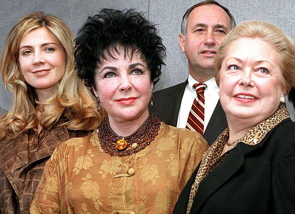 Actress Natasha Richardson, left, hosted the AmFAR World AIDS Day luncheon in 1996, when Elizabeth Taylor was among those honored. At right, Dr. Mathilde Krim, of the American Foundation for AIDS Research, and Paul Stevens, of Continental Airlines. The airline also was among those recognized for outstanding efforts in the fight against AIDS.