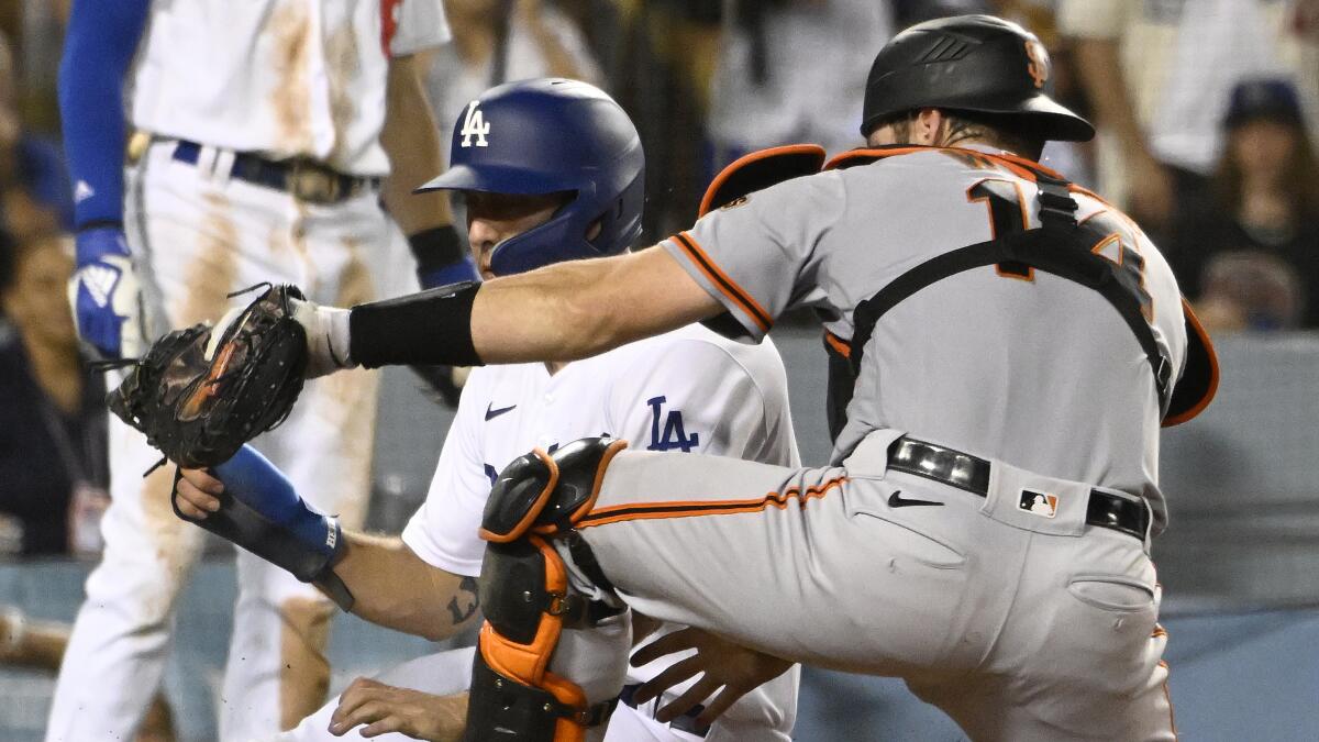 Photo: Dodgers Can't Keep pace Withe Homer-Happy Giants in 7-4