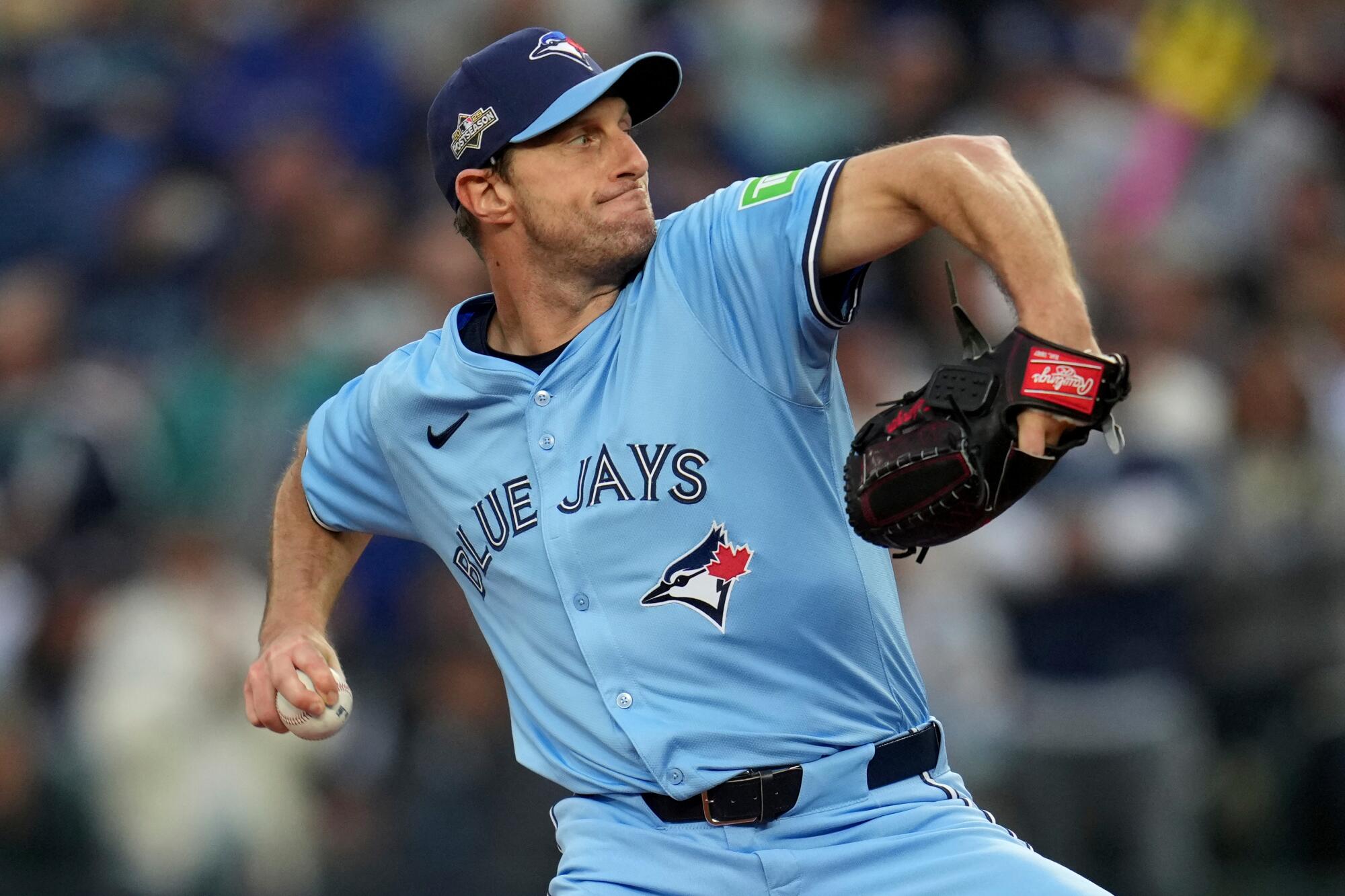Toronto Blue Jays pitcher Max Scherzer delivers against the Seattle Mariners in Game 4 of the ALCS on Oct. 16.