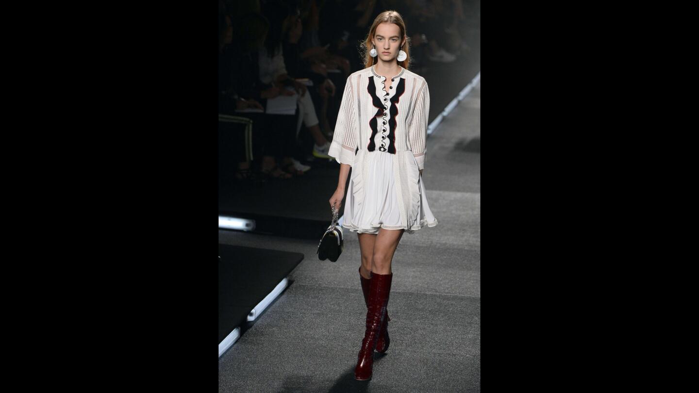 Paris Fashion Week: Louis Vuitton