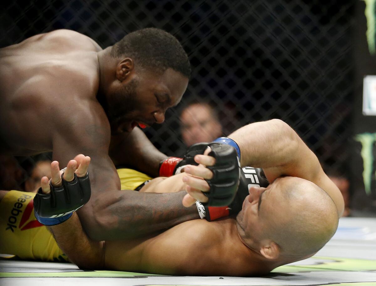 Anthony Johnson has the upper hand on Glover Teixeira during their light-heavyweight fight at UFC 202.