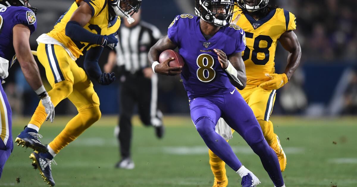 Lamar Jackson, Ravens dominate in 45-6 win over the Rams in Los