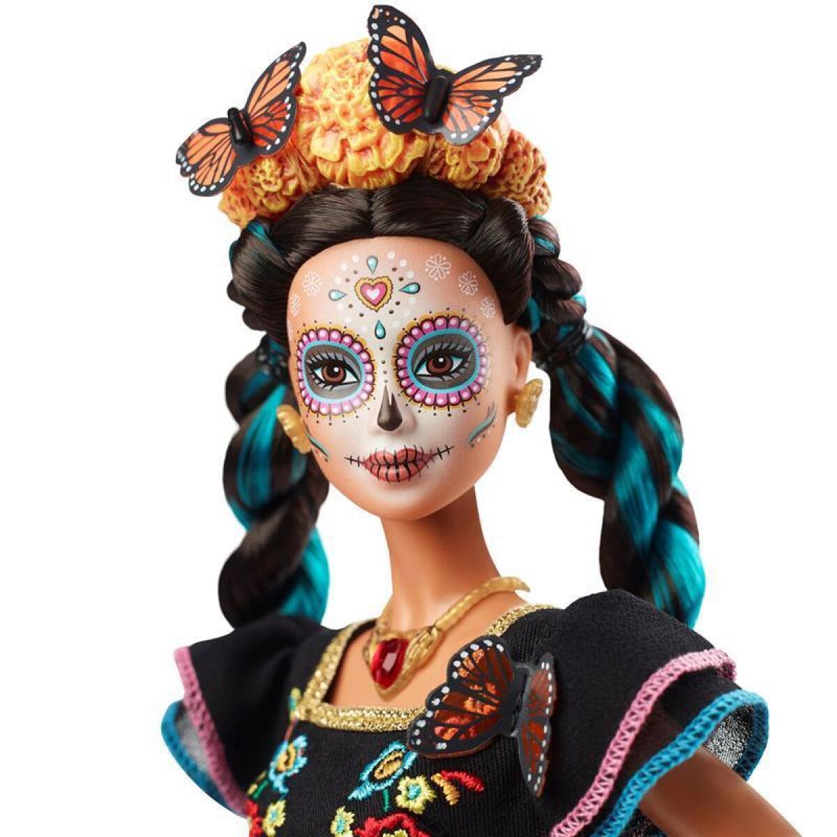 Fotografía cedida este martes por la empresa Mattel que anunció el lanzamiento de una nueva versión de su famosa muñeca Barbie que conmemorará el Día de Muertos para rendir homenaje "a México, a su fiesta, a sus símbolos y a su gente". EFE/Paul Jordan/MATTEL/SOLO USO EDITORIAL /NO VENTAS