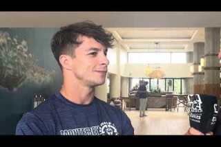 VIDEO: Oliver Torres, jugador español del Monterrey, habla del debut en el Rose Bowl ante Inter Milan.