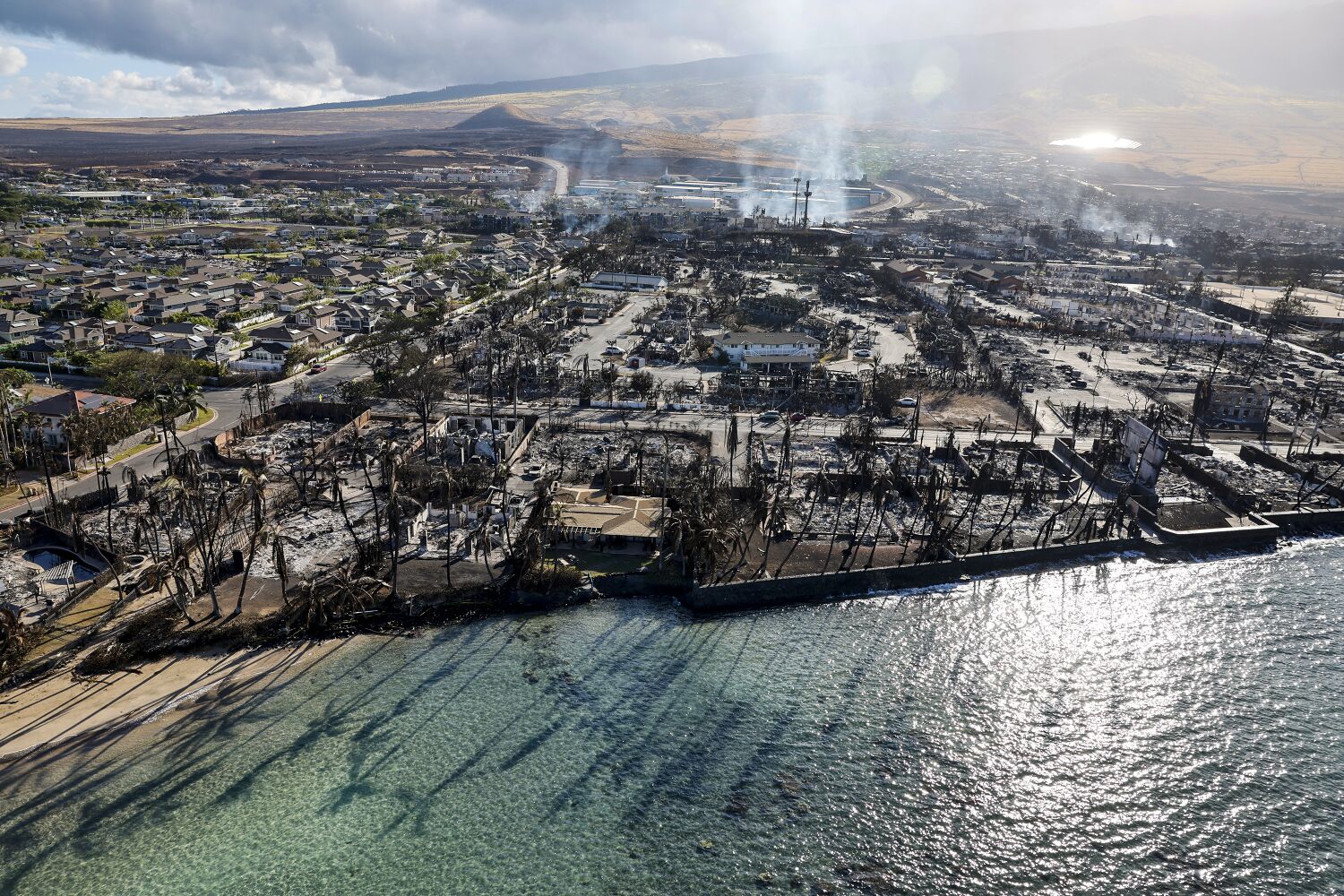 Maui fire: 80 dead as frustration with emergency response grows