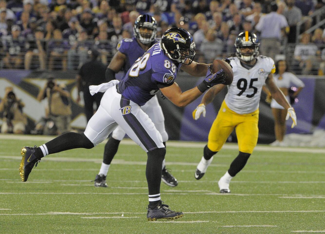 Through two weeks, the Ravens passing game has centered around wide receiver Steve Smith and the tight ends, with Smith, Dennis Pitta, and Owen Daniels combining for 53 of the Ravens' 91 pass targets (nearly 60 percent). Smith has been a revelation and will likely continue to be so, especially if Cleveland's star cornerback, Joe Haden, lines up against Torrey Smith. Daniels was the primary red zone target last Thursday against Pittsburgh, but expect that to change. I think Pitta leads the team in both catches and touchdowns as quarterback Joe Flacco continues to get into a rhythm and works the underneath passing game as offensive coordinator Gary Kubiak wants him to. The Browns held Steelers tight end Heath Miller to three catches for 26 yards in Week 1, but Saints tight end Jimmy Graham ripped the Cleveland defense for 10 catches for 118 yards and a pair of scores last week. Sure, Graham is the best tight end on the planet, but he may have exposed a weakness for the Ravens to take advantage of. The Ravens have basically lived in two-tight end sets through the first two weeks, which for most teams would be a run formation. The Ravens are more than willing to throw out of it, though, and if the Browns don't have a linebacker that can run with and cover Pitta, he's a prime candidate to lead the offense.