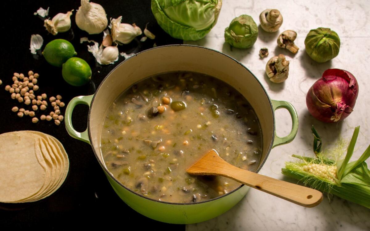 Vegan garbanzo pozole