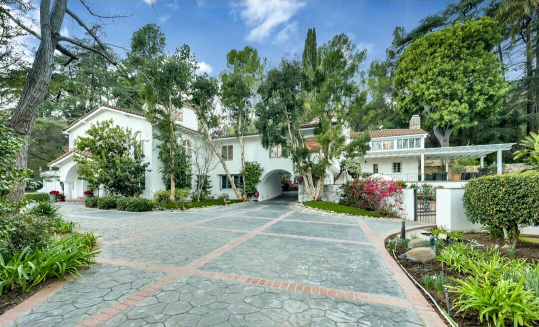 The driveway.