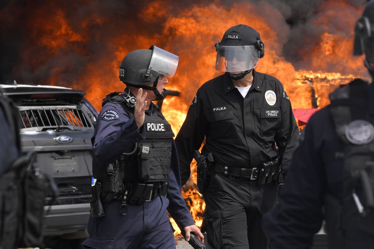 Former LAPD commander shared confidential information with CBS