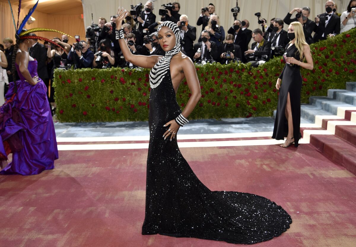 El glamur en la Gala del Met atrajo a las más bellas - Los Angeles Times El glamur en la Gala del Met atrajo a las más bellas - Los Angeles Times