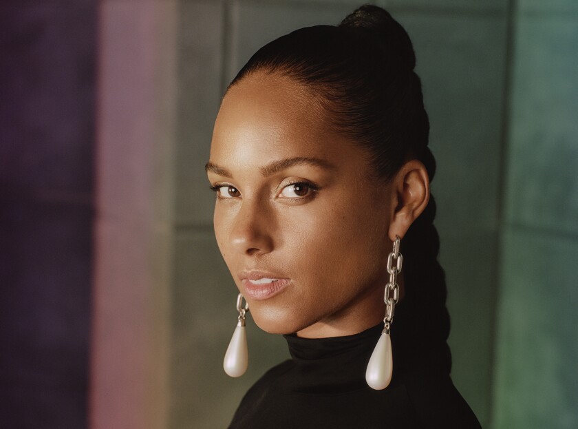 Fifteen-time GRAMMY® Award-winning singer, songwriter, producer and global superstar Alicia Keys will return as host of THE 62ND ANNUAL GRAMMY AWARDS® Sunday, Jan. 26, 2020 (8:00-11:30 PM, live ET/5:00-8:30 PM, live PT) on the CBS Television Network and on CBS All Access.