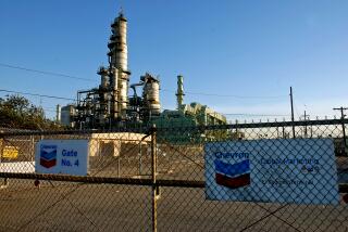 EL SEGUNDO, CA-JANUARY 13, 2011- Overall of the Chevron Refinery in El Segundo on January 13, 2011. El Segundo is raising Chevron's taxes by $10 million. (Mel Melcon/Los Angeles Times)