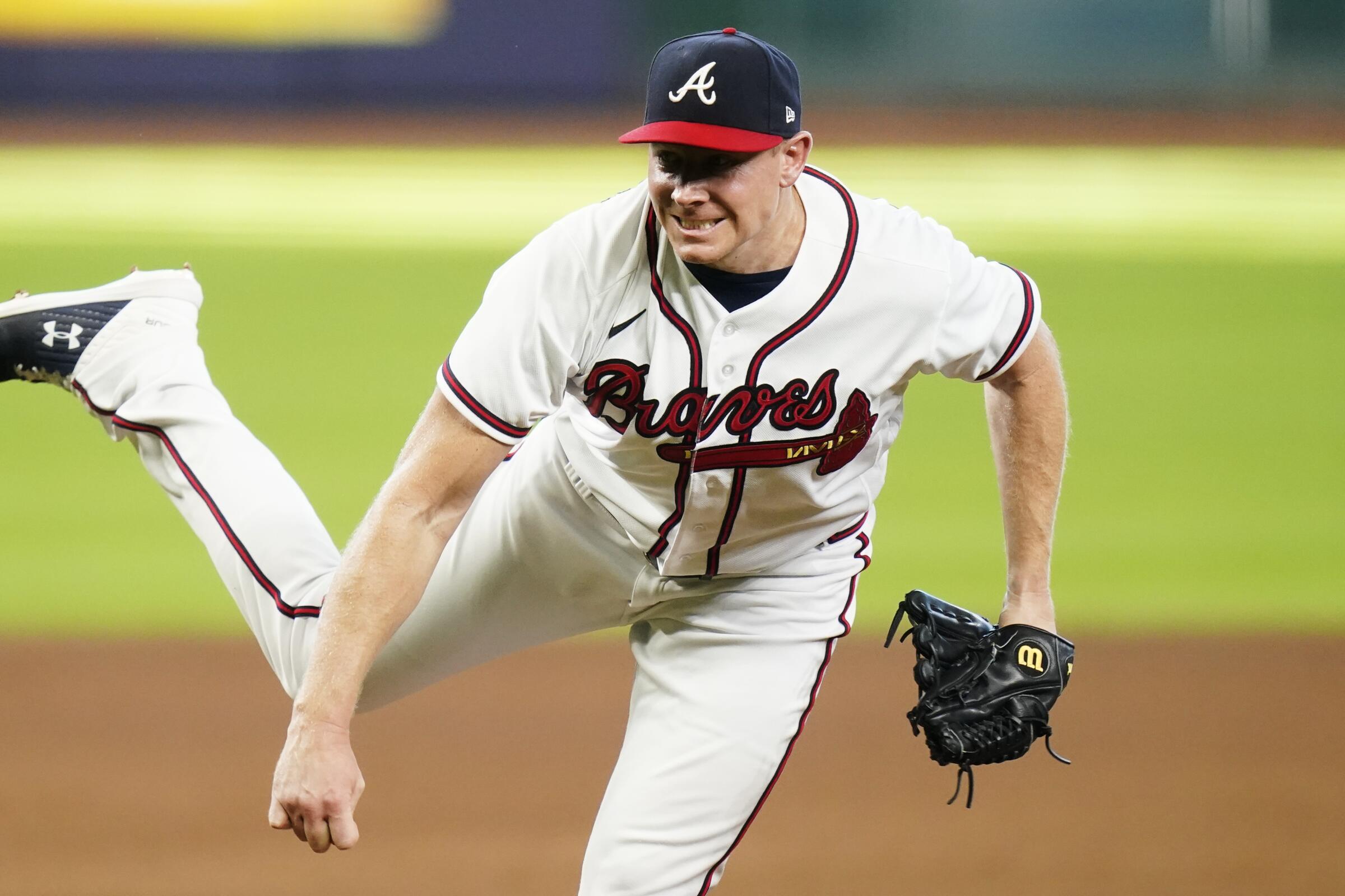 Atlanta Braves closer Mark Melancon delivers a pitch against the Miami Marlins on Oct. 6.