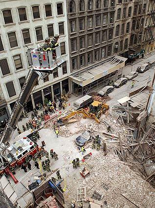 Building collapse at lower Manhattan construction site