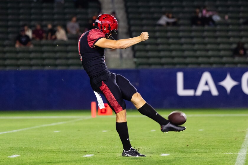 Matt Araiza of San Diego State, led the nation in punting with a 51.37 average. 